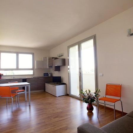 Residence Le Querce Cernusco Sul Naviglio Habitación foto